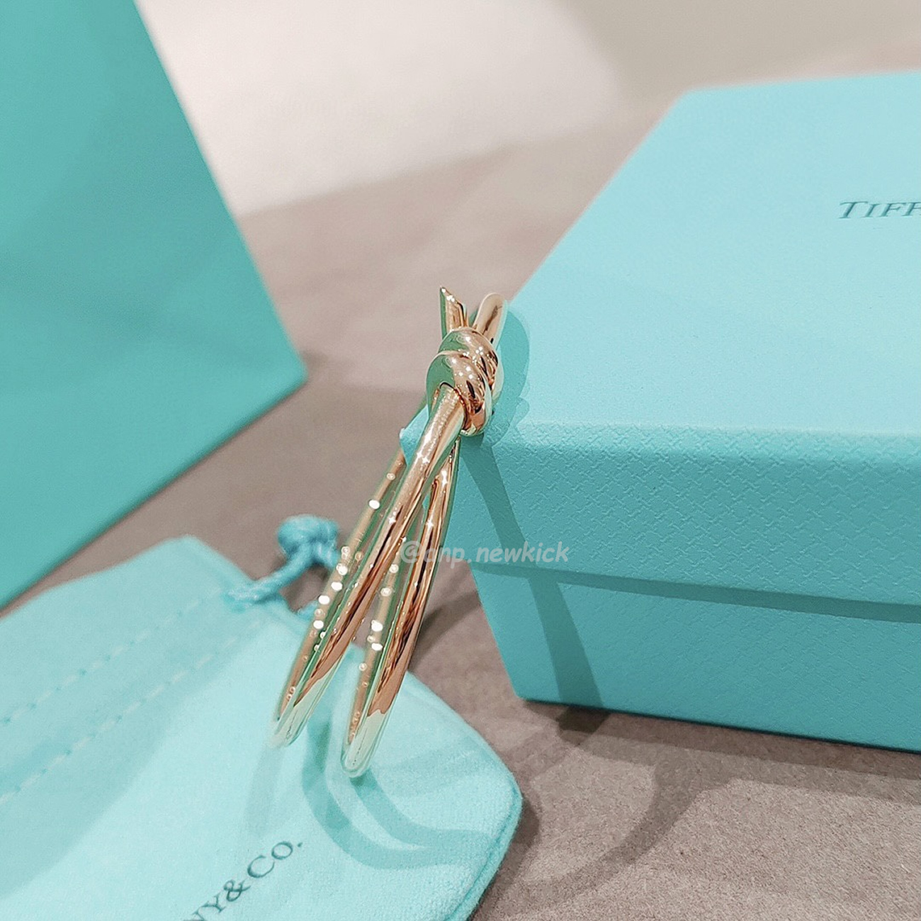 Tiffany Knot Rose Gold Diamond Bracelet (2) - www.newkick.vip